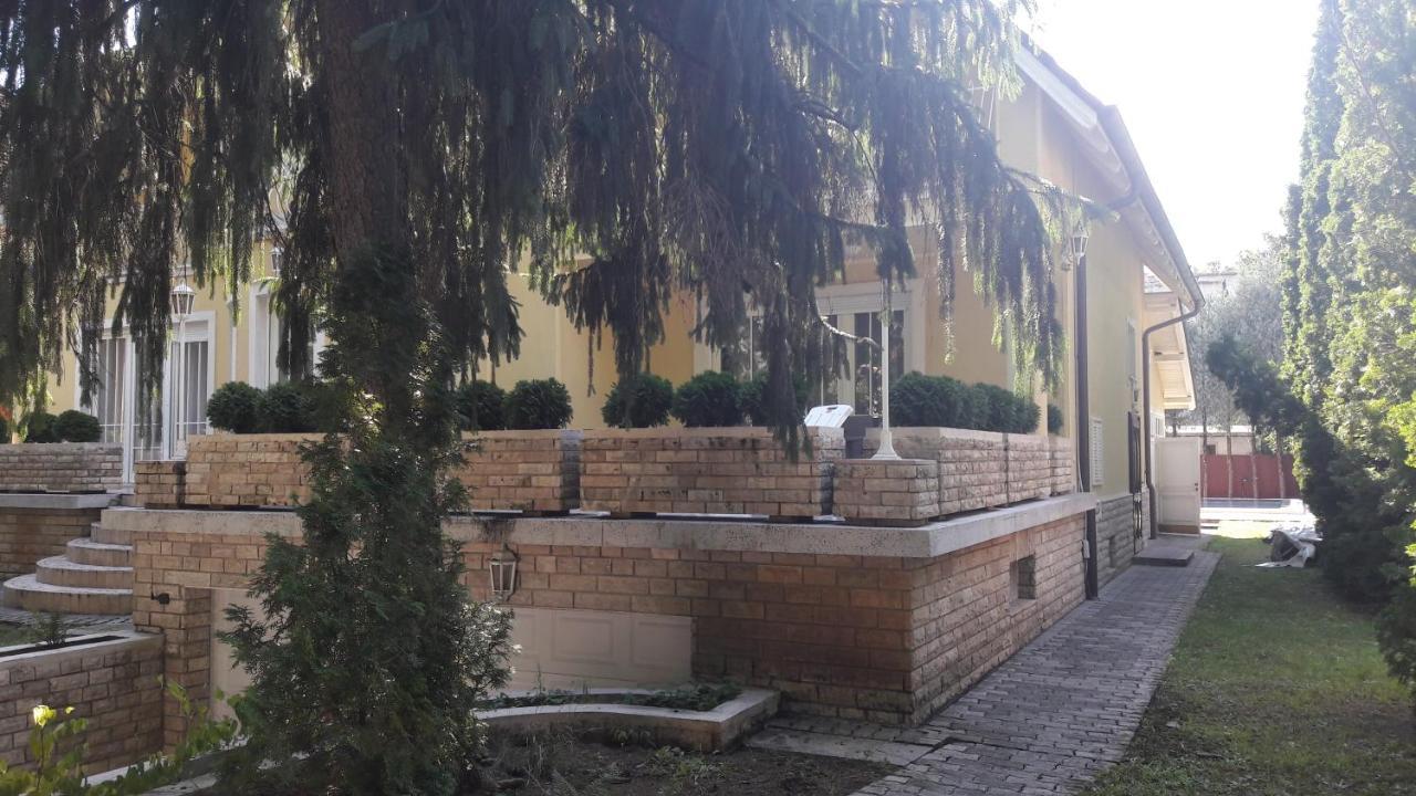 Peró Panzió Debrecen Exterior foto